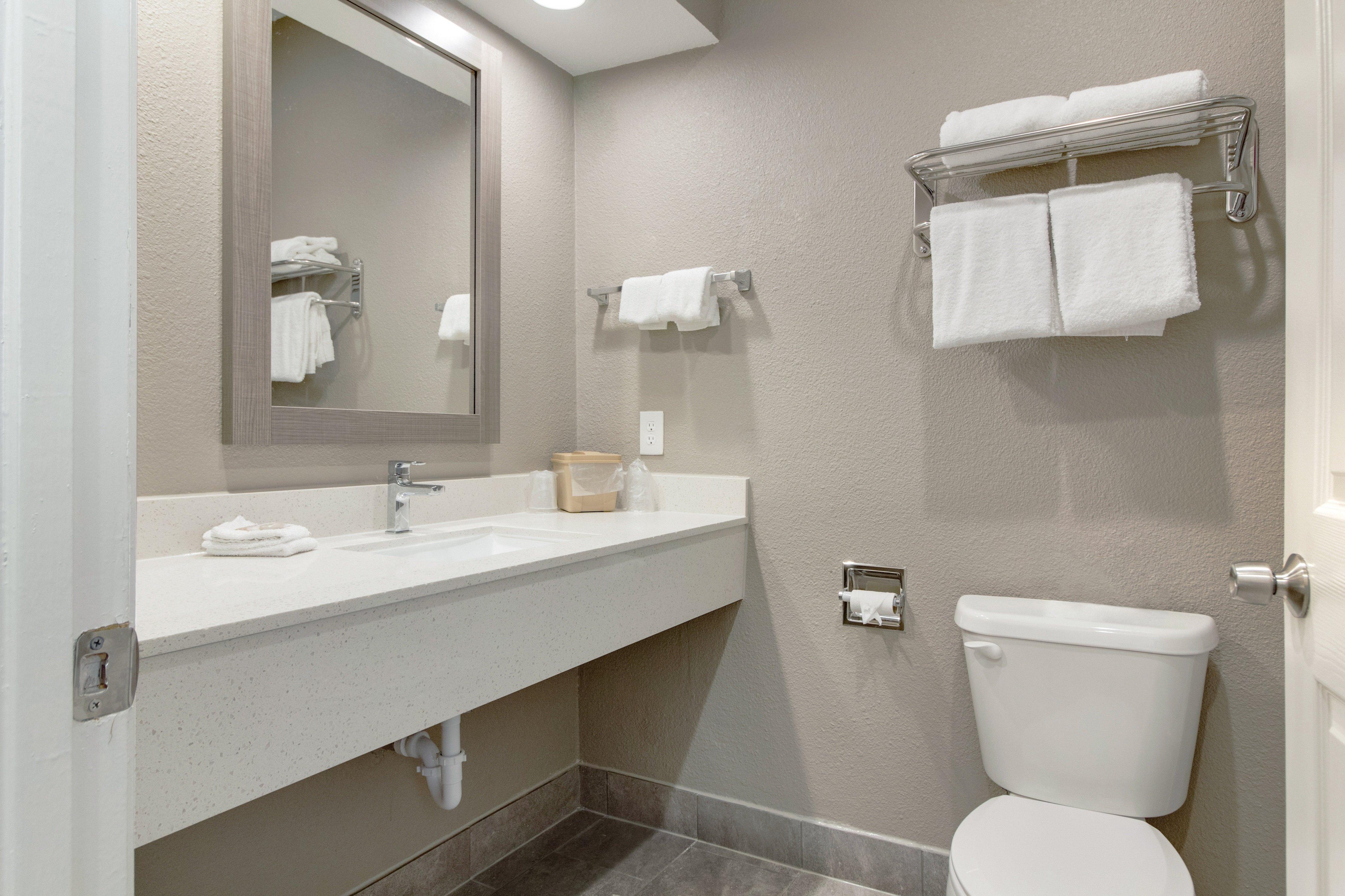 Red Roof Inn Plus + Galveston - Beachfront المظهر الخارجي الصورة