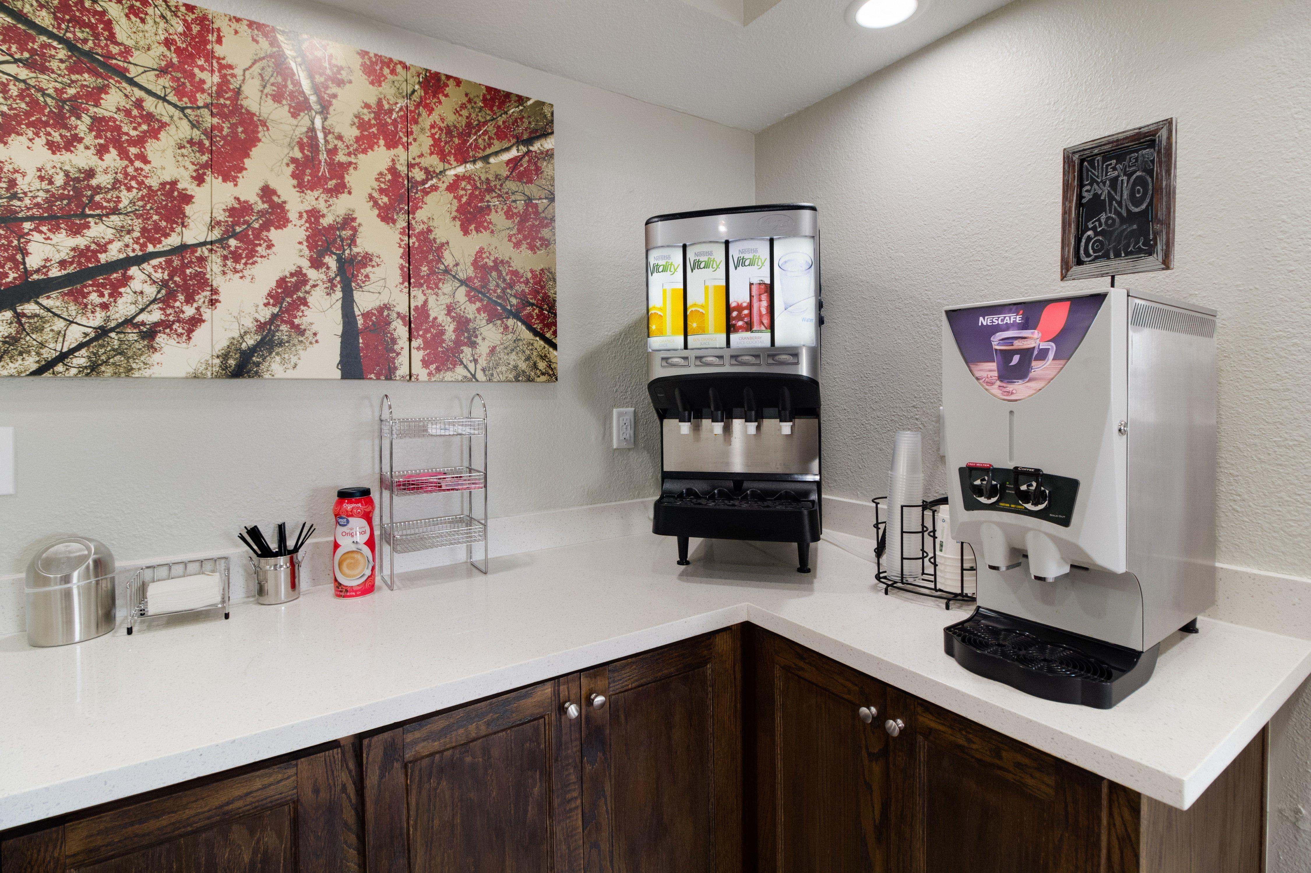 Red Roof Inn Plus + Galveston - Beachfront المظهر الخارجي الصورة