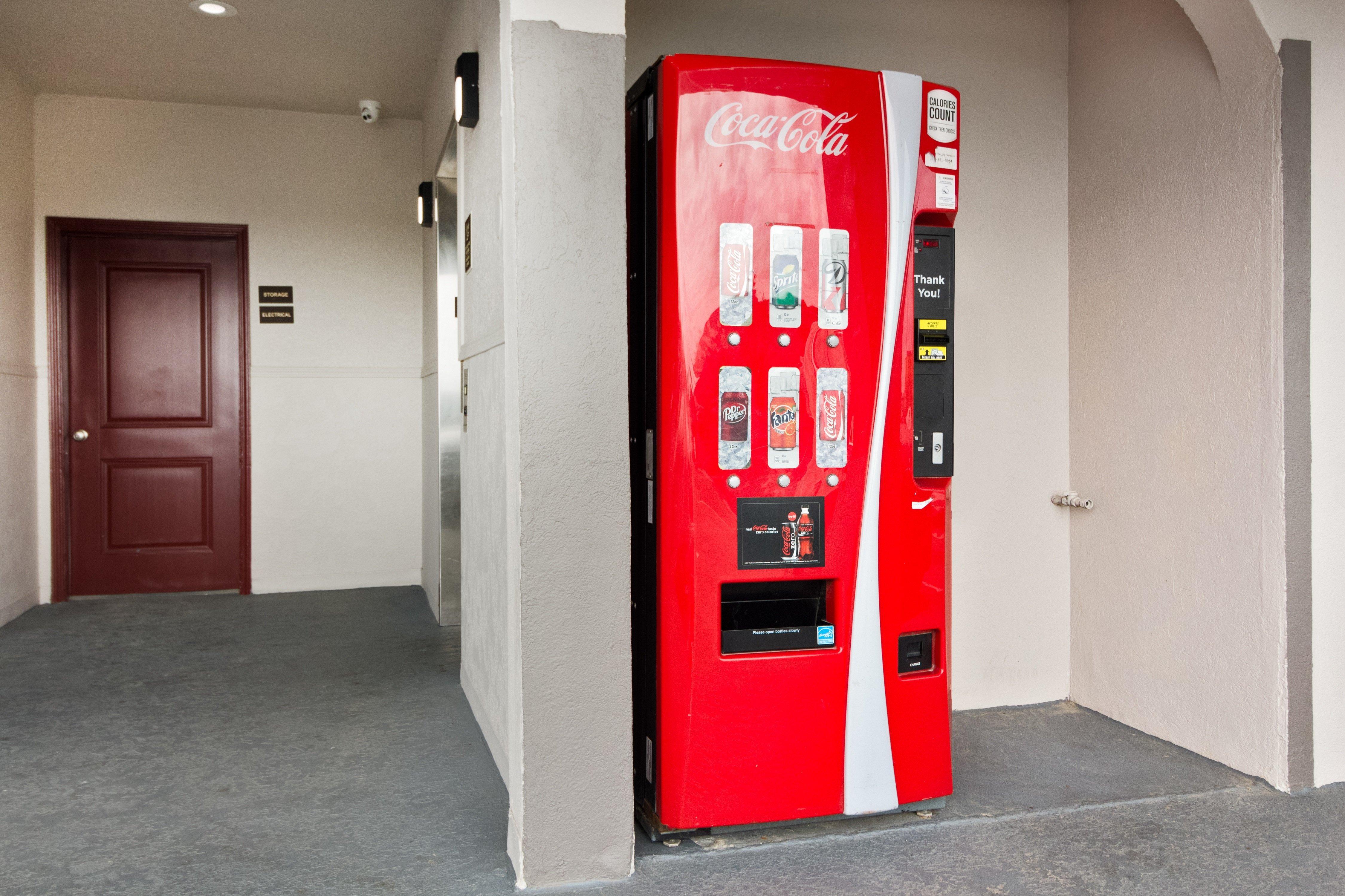 Red Roof Inn Plus + Galveston - Beachfront المظهر الخارجي الصورة